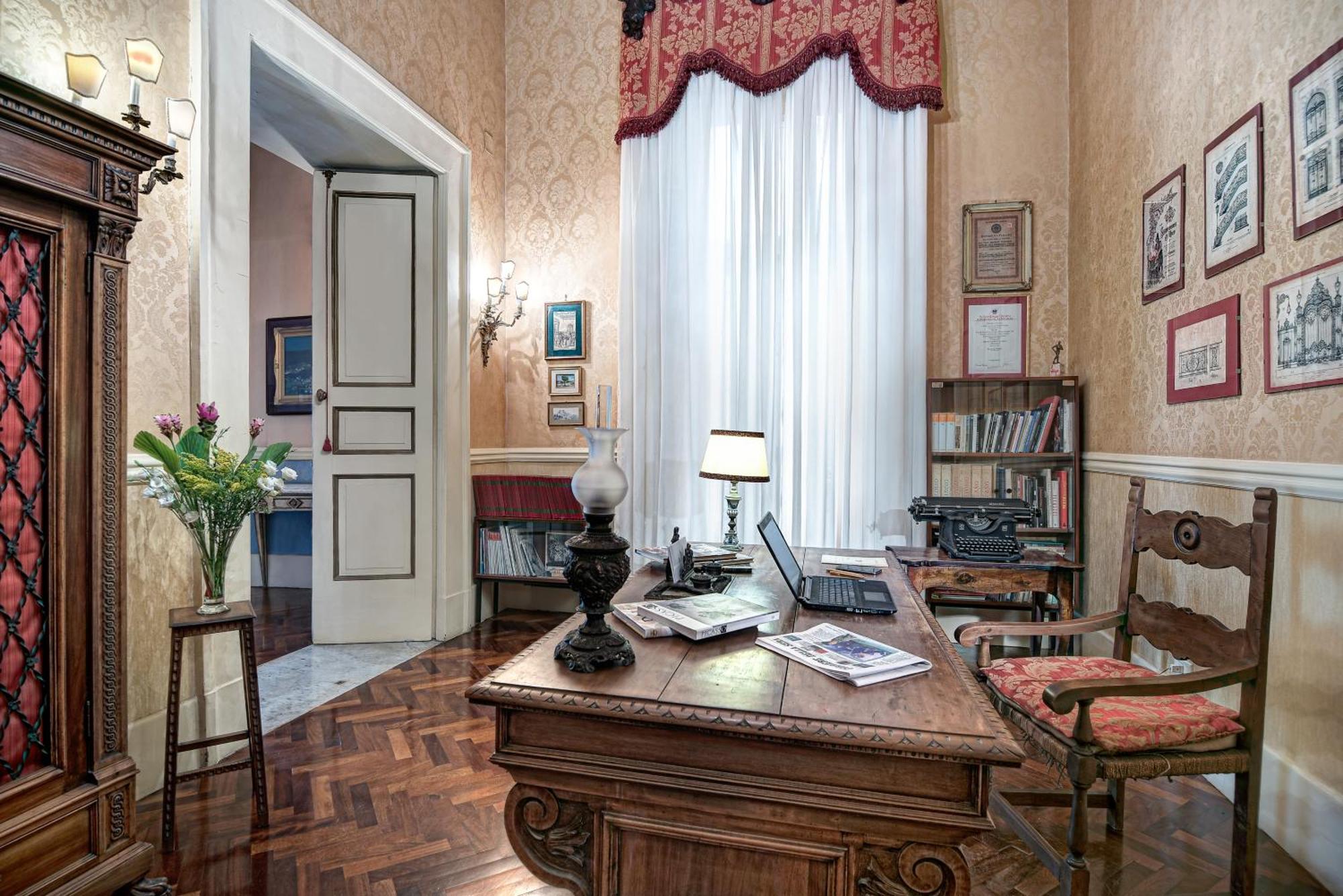 Arthouse Lady Marys Tribunali Luxury Suite Naples Luaran gambar
