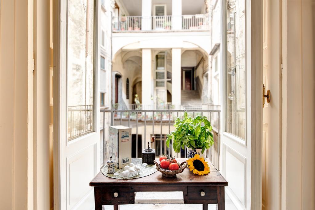 Arthouse Lady Marys Tribunali Luxury Suite Naples Luaran gambar