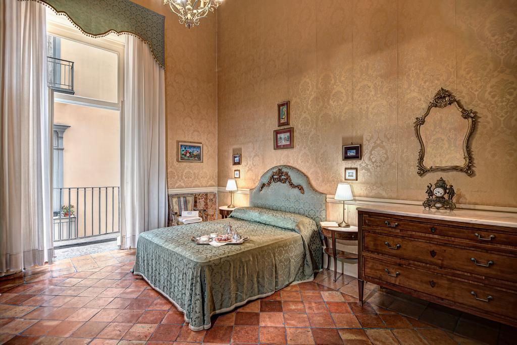 Arthouse Lady Marys Tribunali Luxury Suite Naples Luaran gambar